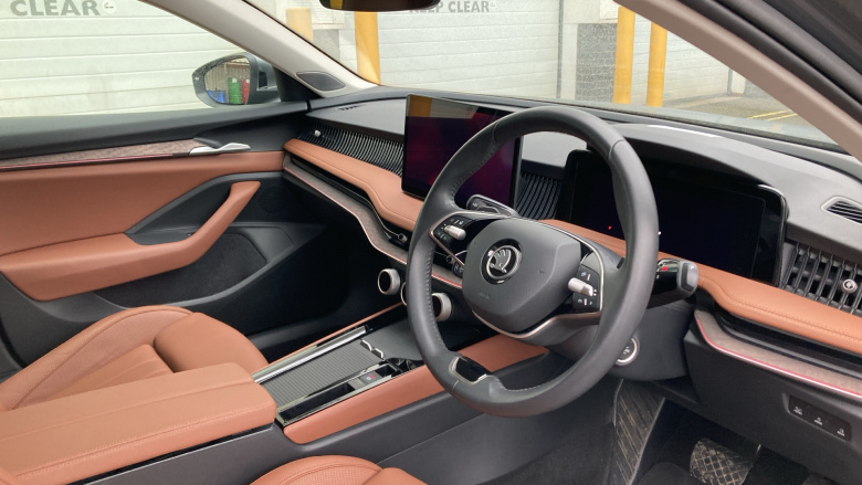 Skoda Superb 2.0 TDI SE L 5dr DSG Diesel Hatchback